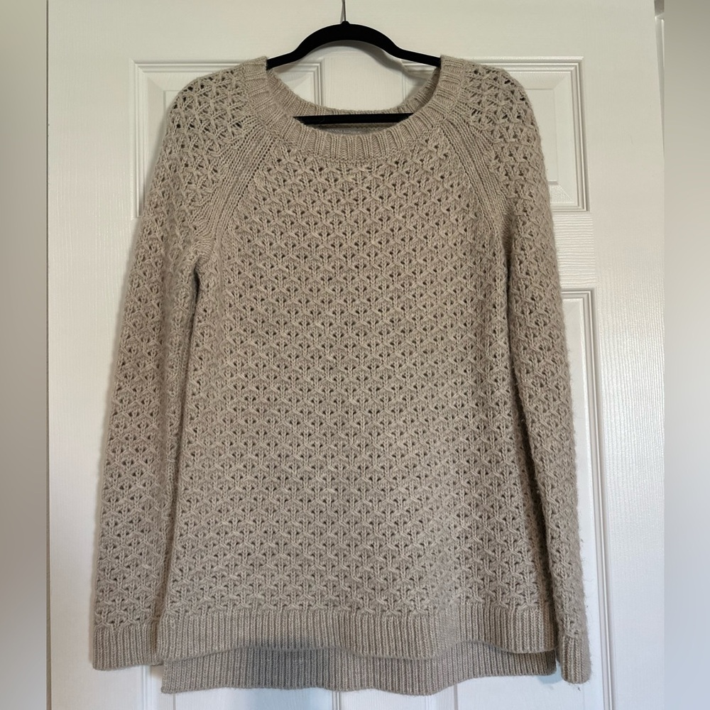 Banana Republic Italian Yarn Sweater in Cream